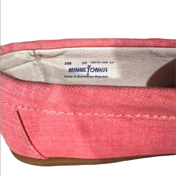 Minnetonka shoe, moccasin, boat, driving  Women Size 10 - Picture 4 of 9